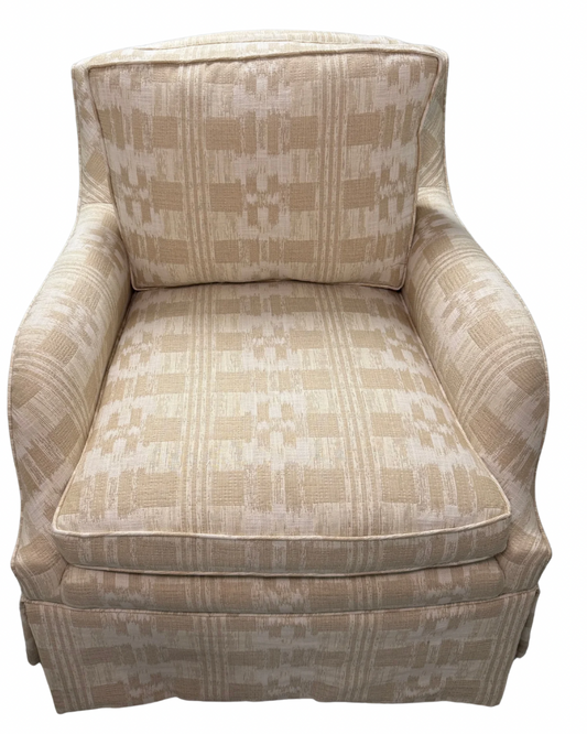 Hickory Chair Club Chair in Sister Parish Mahalo